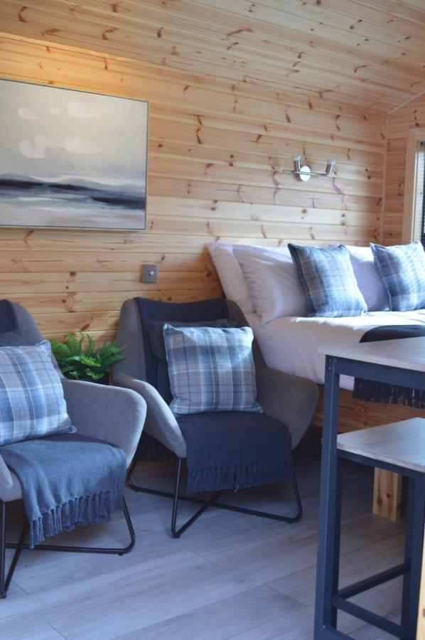 River Huts, Highland River Retreat With Hot Tub Inverness Kültér fotó