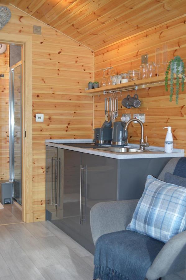 River Huts, Highland River Retreat With Hot Tub Inverness Kültér fotó