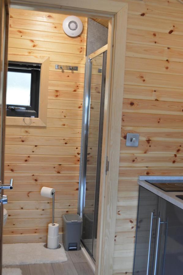 River Huts, Highland River Retreat With Hot Tub Inverness Kültér fotó