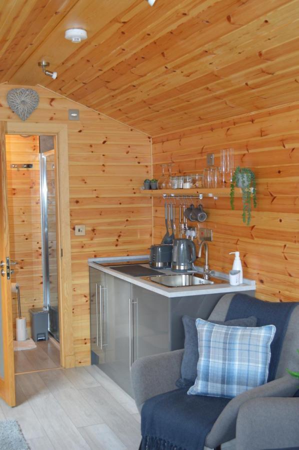 River Huts, Highland River Retreat With Hot Tub Inverness Kültér fotó